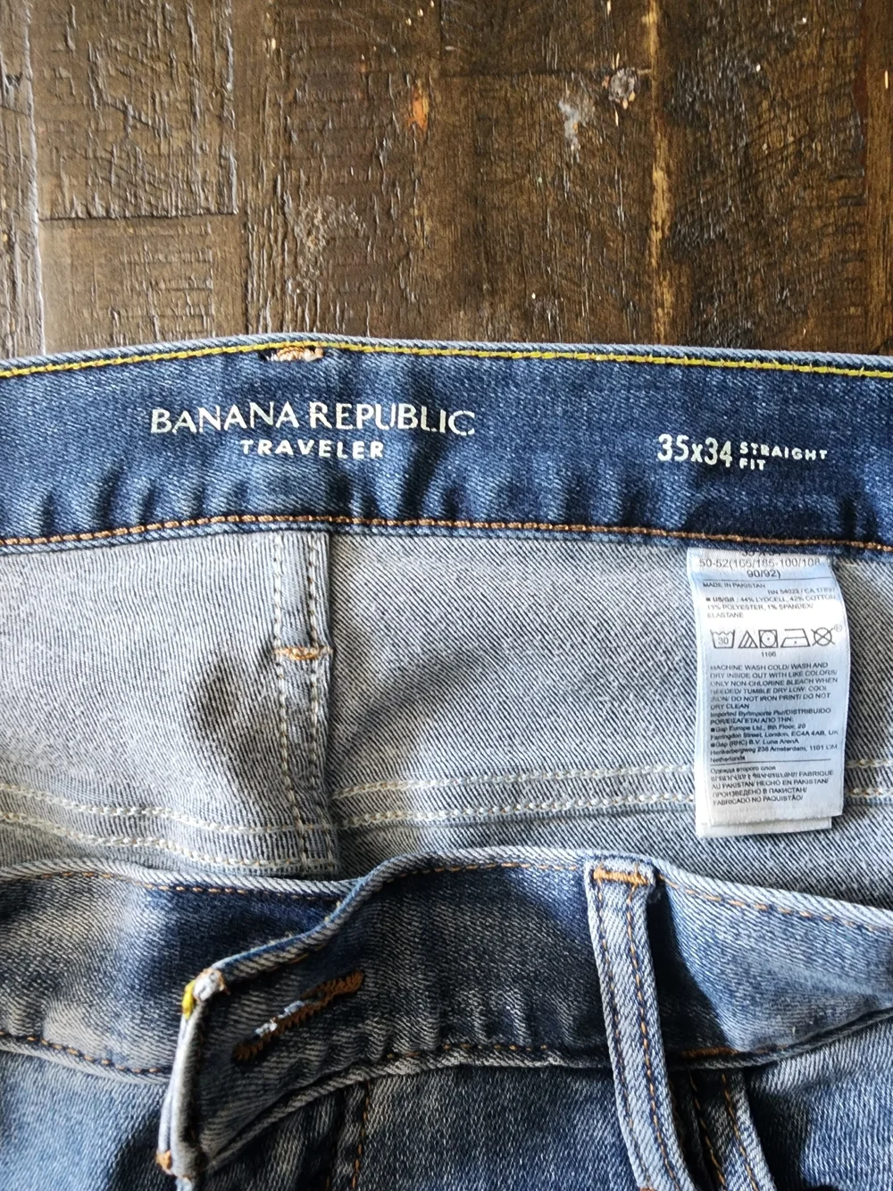 Banana Republic Traveler Men’s Straight Fit Jeans 35x34